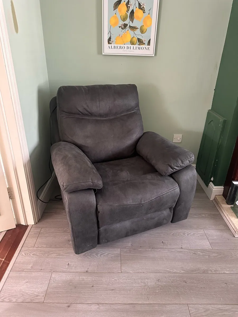 Electric sofa - Image 1