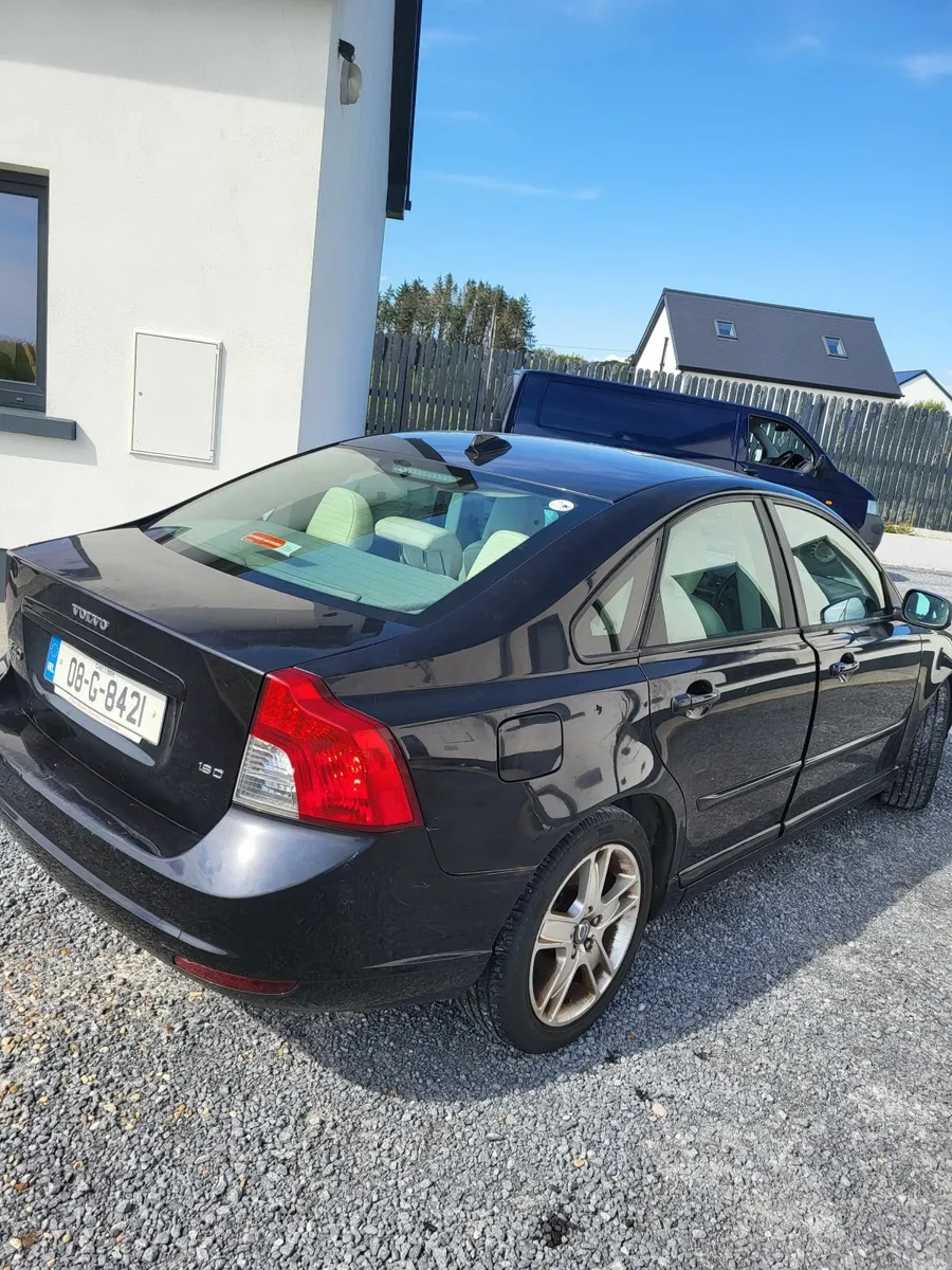 Volvo S40 2008 - Image 1