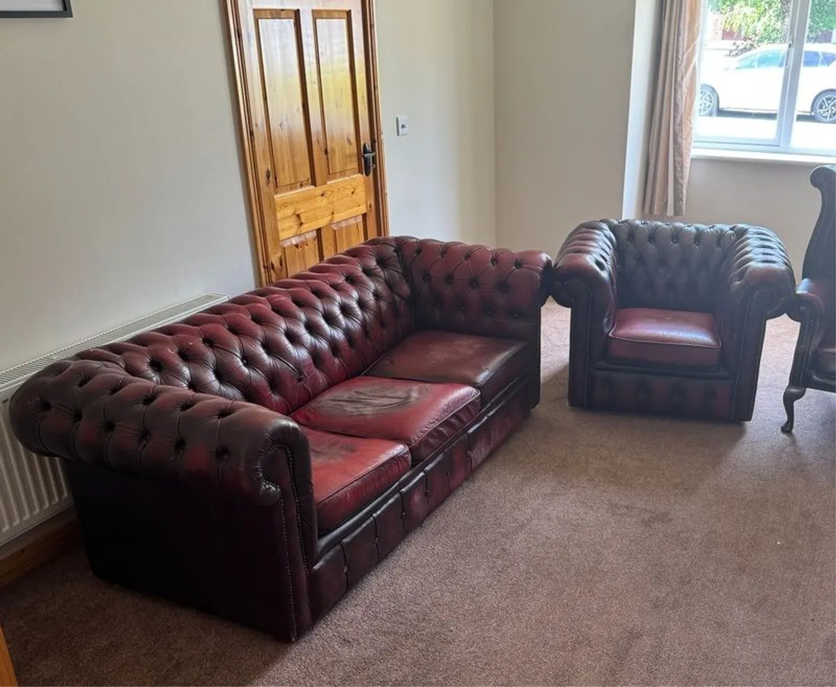 Chesterfield 2-Piece Suite - Image 3