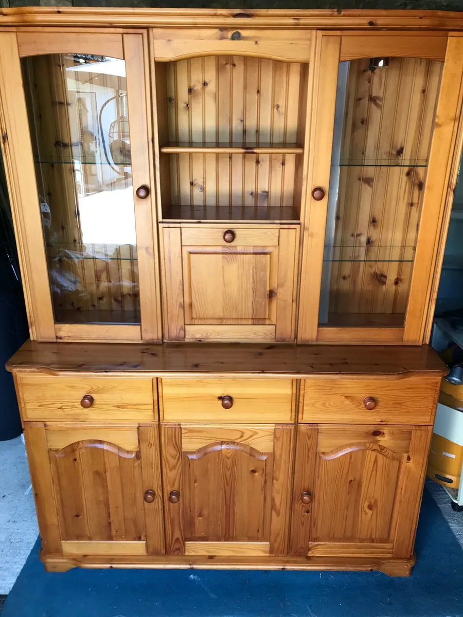 Stylish solid pine dresser - Image 1