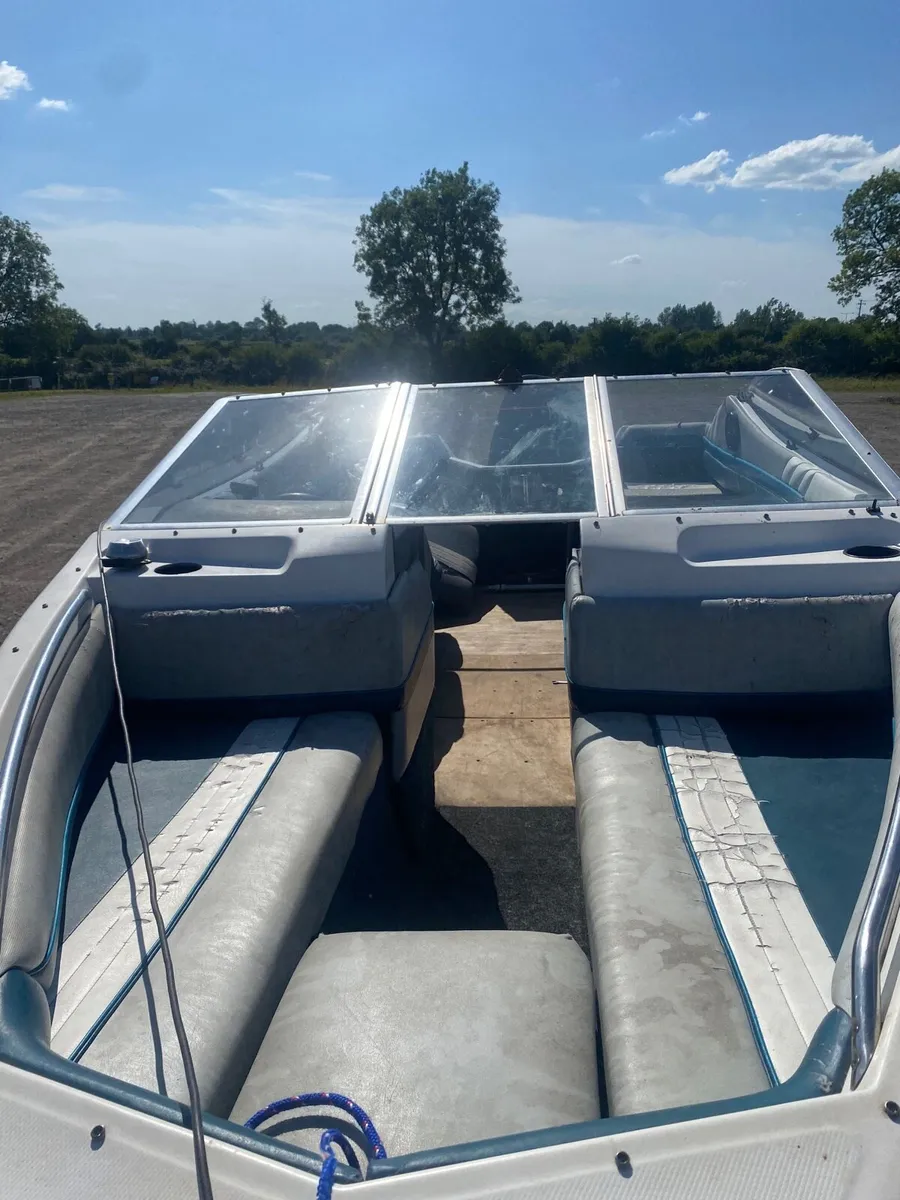 Boat - bayliner capri - Image 3