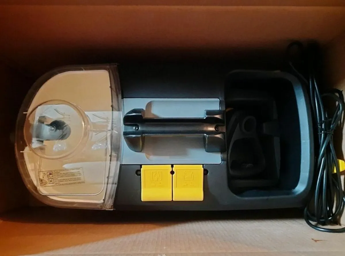 Karcher Puzzi 10/1 - Image 1