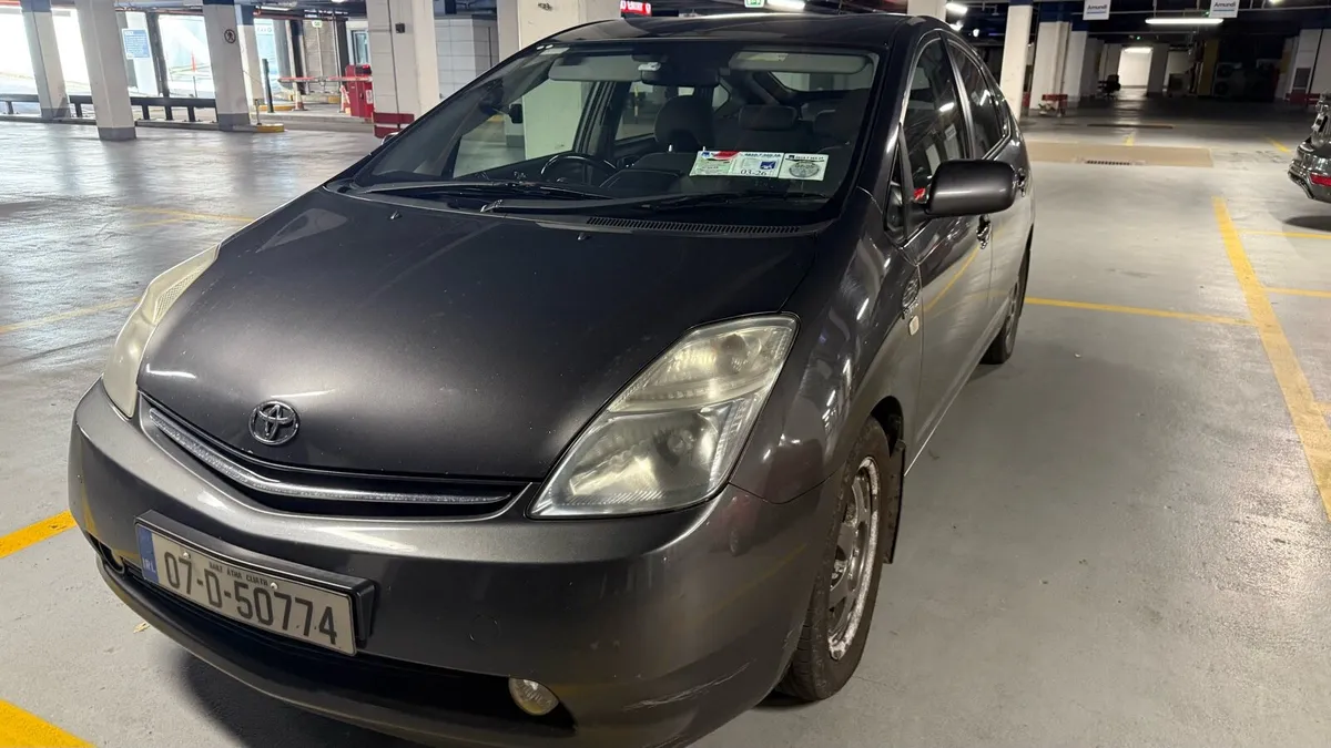TOYOTA PRIUS 07 - Image 1