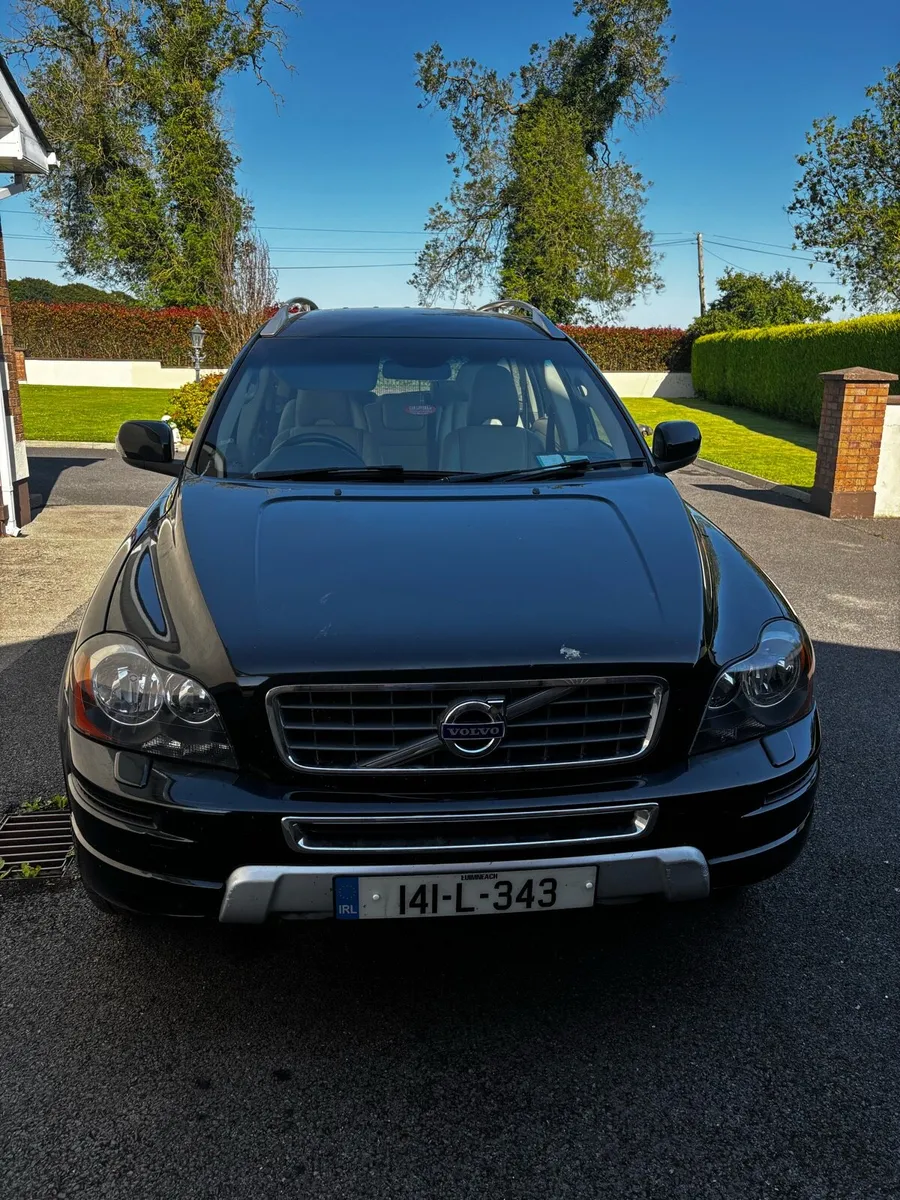 Volvo xc90 - Image 1