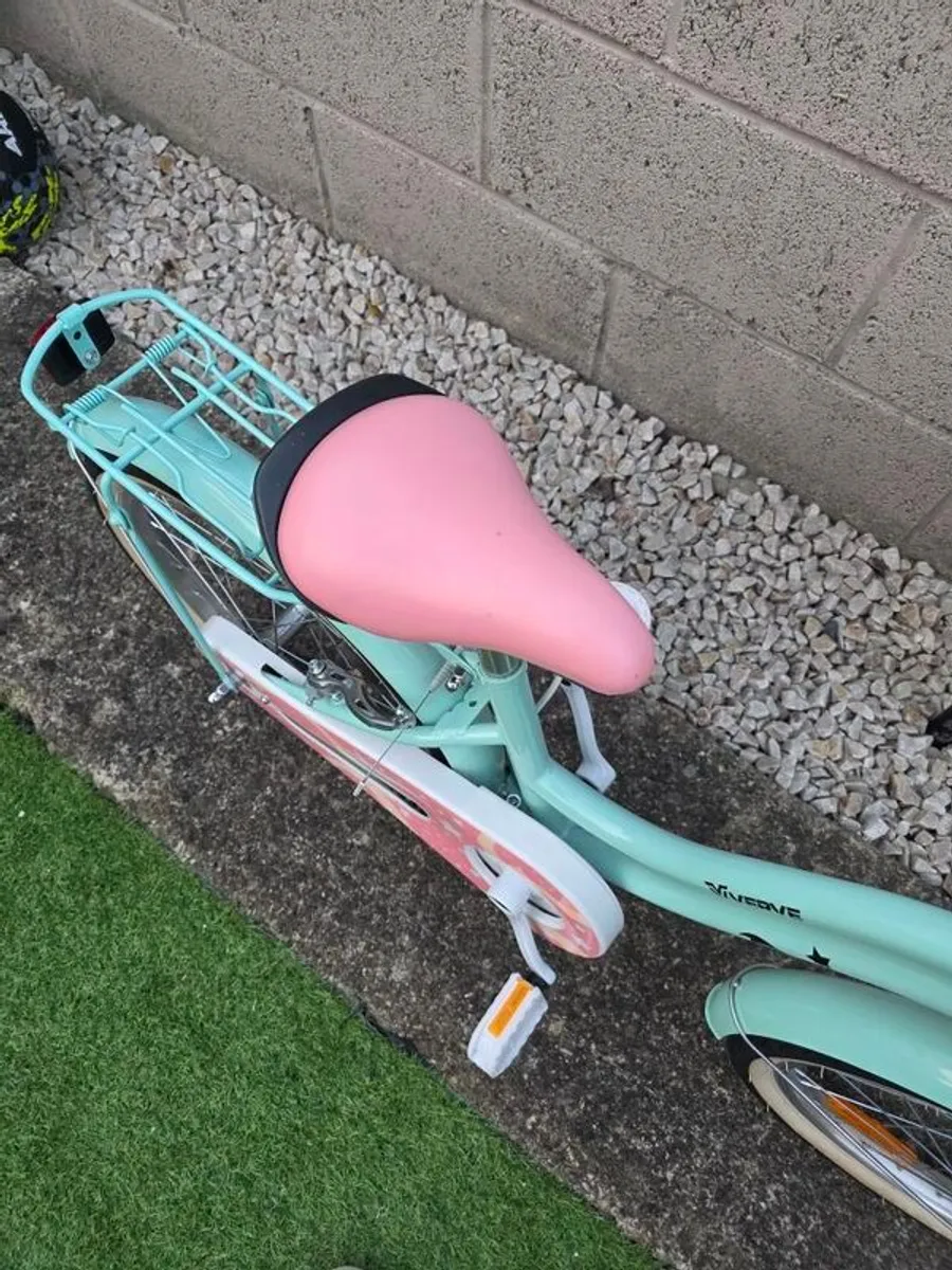 girls bike - Image 1