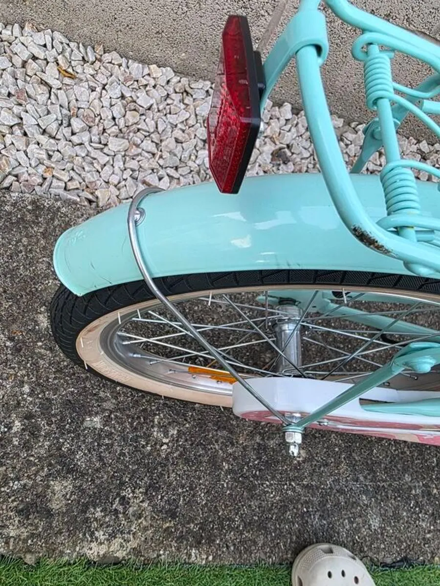 girls bike - Image 3
