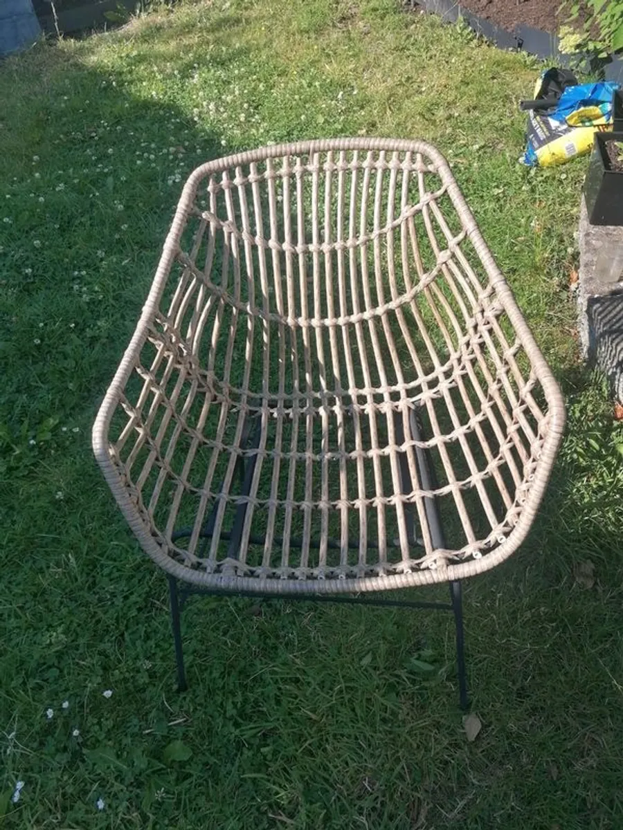 Garden Table and Chairs - Image 3
