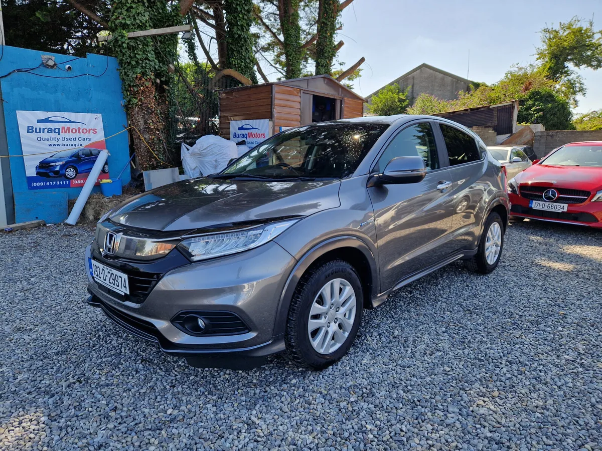 Honda Vezel 1.5L Hybrid|High-Spec|Low Miles - Image 2