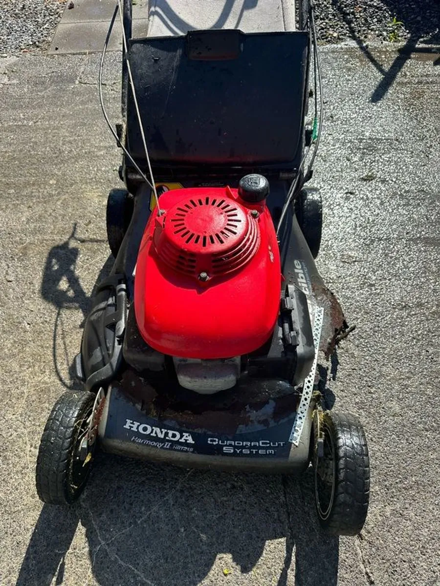 honda lawnmower - Image 1