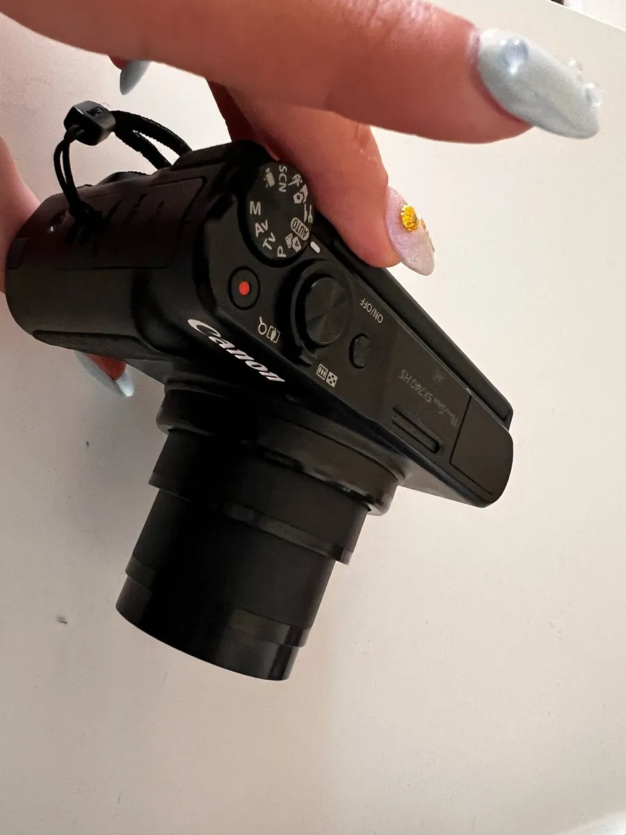 Canon PowerShot SX740 HS Lite Edition - Image 4