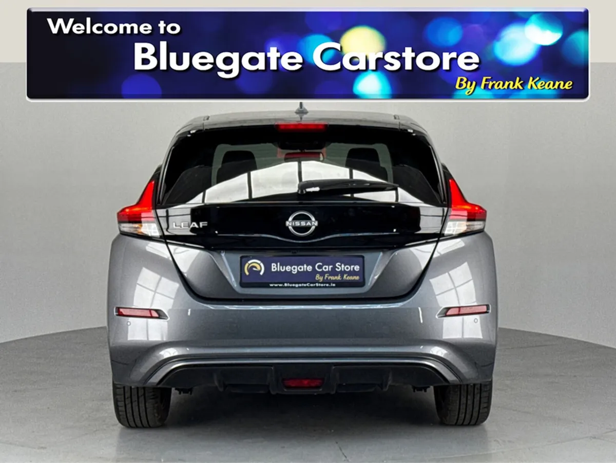 Nissan Leaf 40kWh TEKNA**HEATED MULTIFUNCTIONAL ST - Image 4