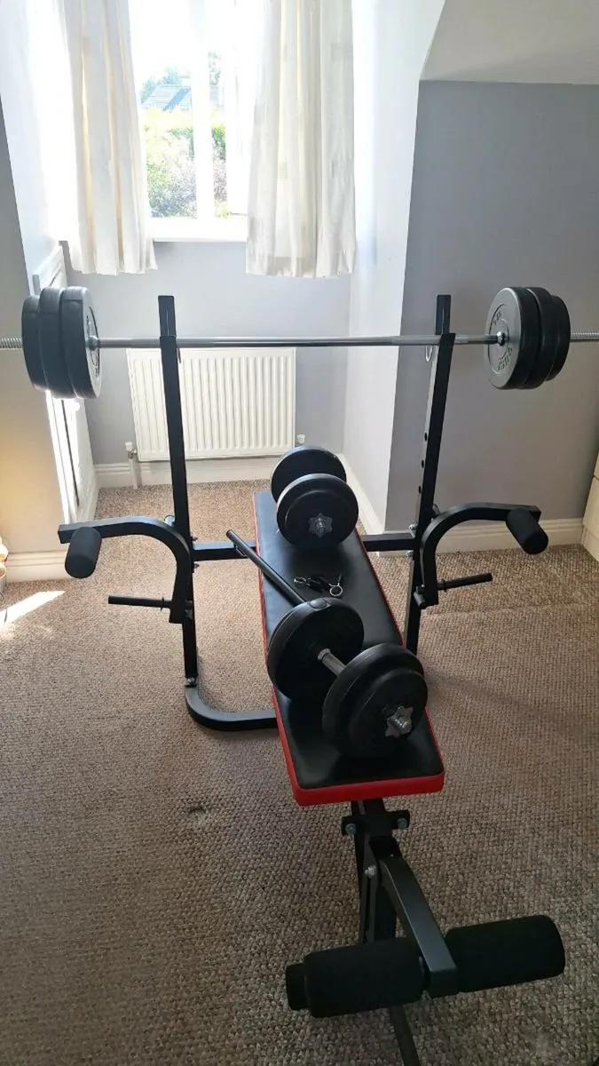 Bench Press, bar bell and dumbbells