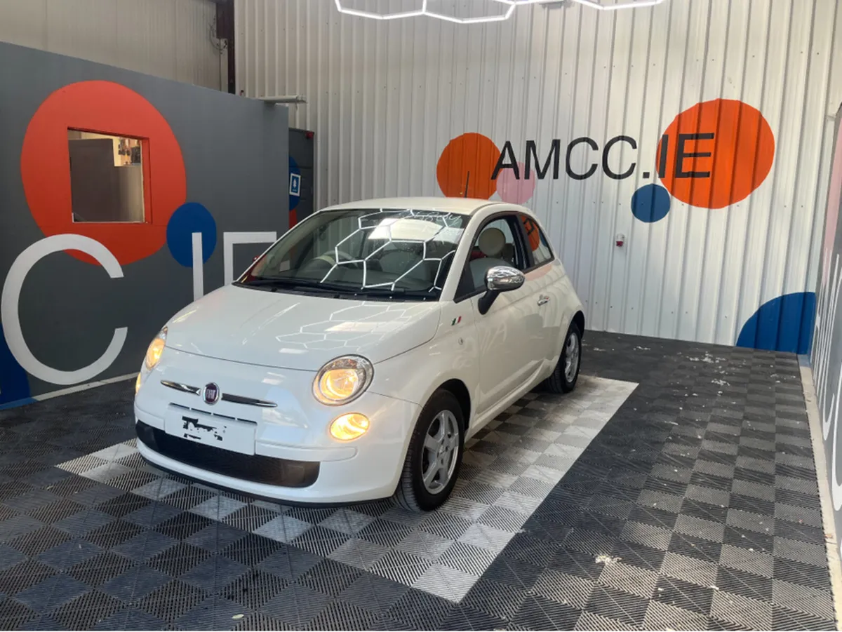 Fiat 500 0.9 PETROL / 45k KMs / REVERSE CAMERA & M - Image 3