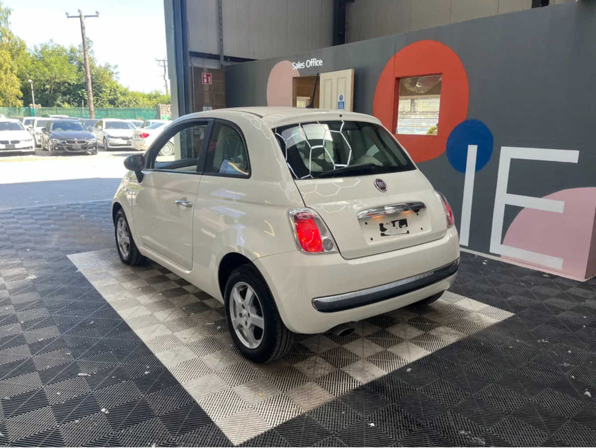 Fiat 500 0.9 PETROL / 45k KMs / REVERSE CAMERA & M - Image 4
