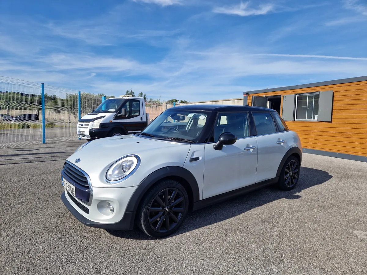 Mini Cooper 2016 - Image 2