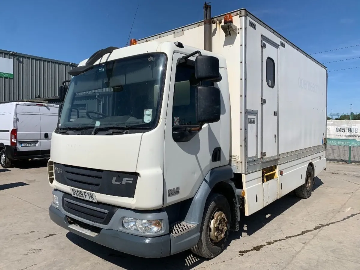 Daf45 Telecom/Utilities/Workshop - Image 1