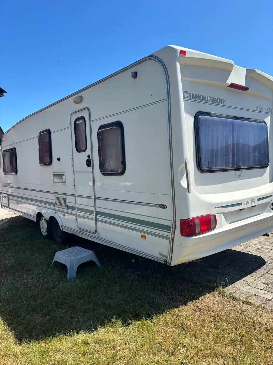 Caravan - Image 1