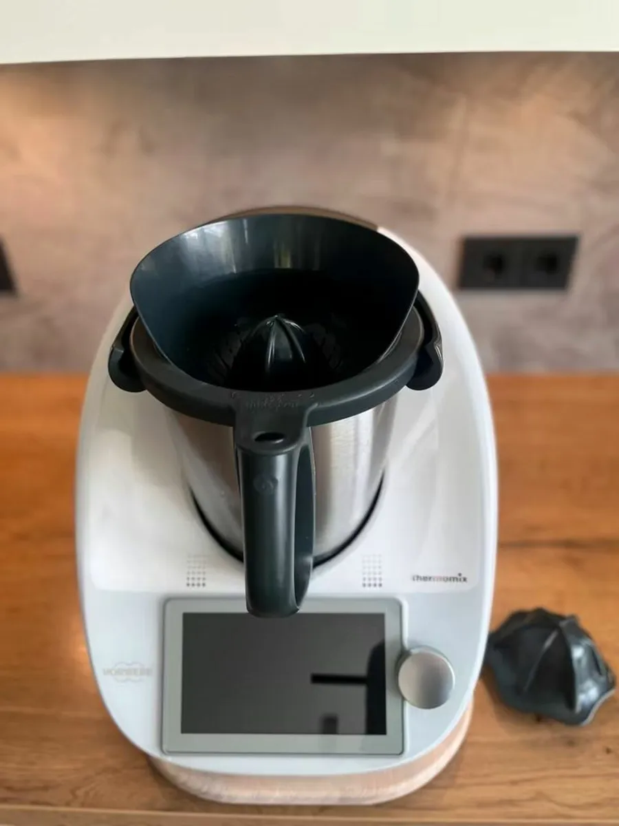 Thermomix TM6 with Loads and warranty - Image 2