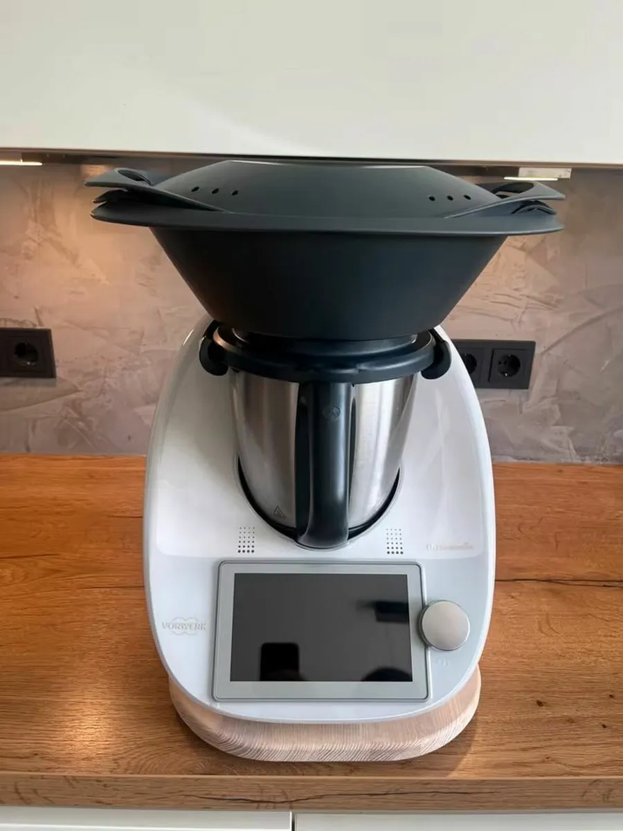Thermomix TM6 with Loads and warranty - Image 3