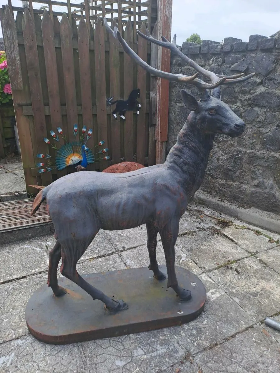 Cast Iron stag - Image 1