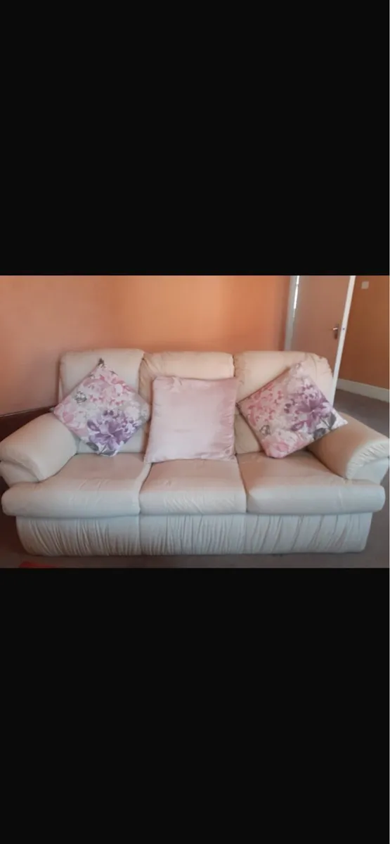 Couch - Image 1