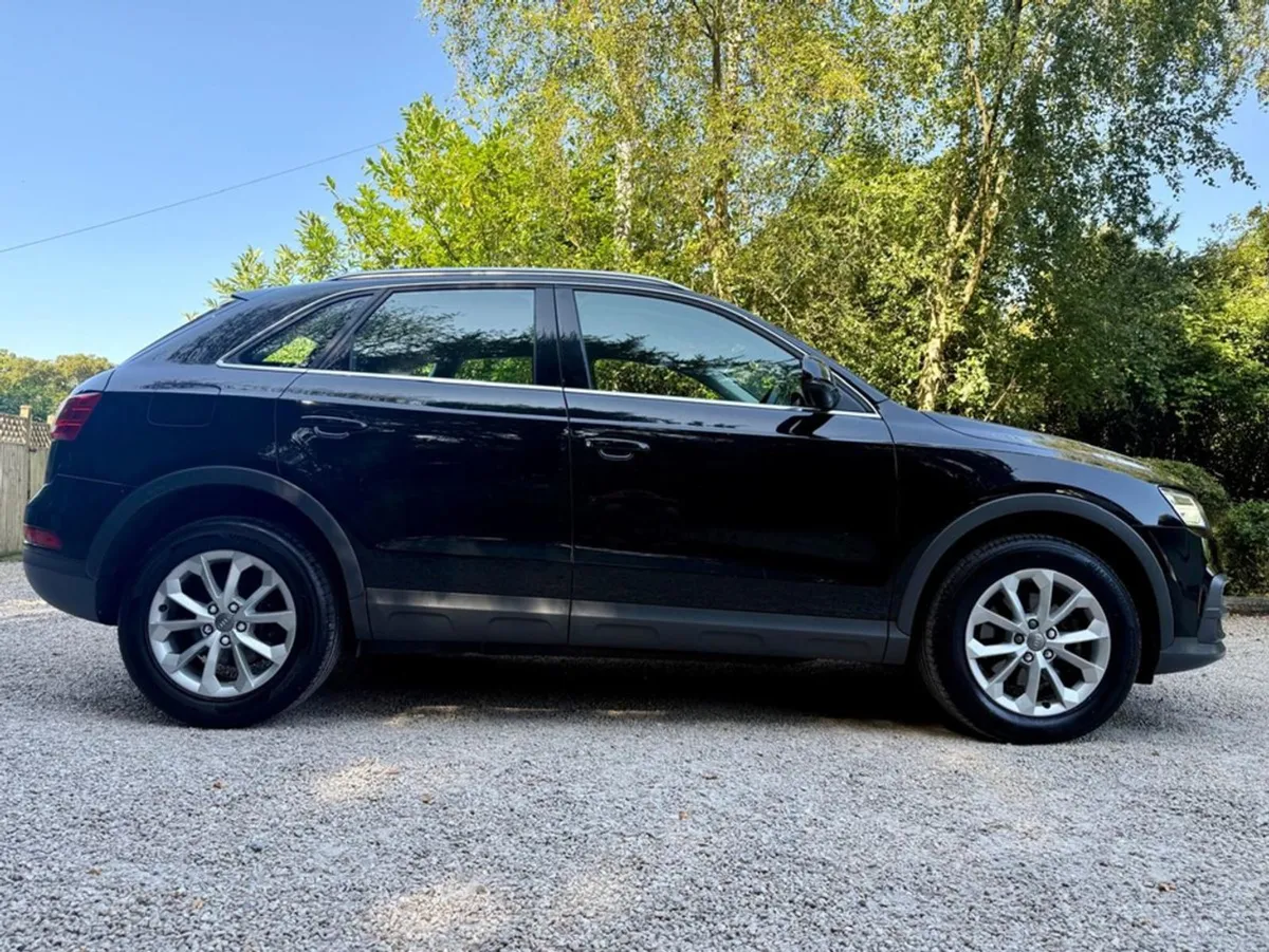 Audi Q3 2.0 TDI 120 SE 4DR - Image 4