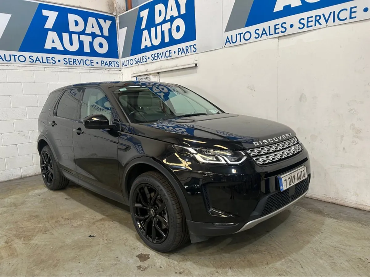 Land Rover Discovery Sport Phev 1.5 300PS Auto - Image 1
