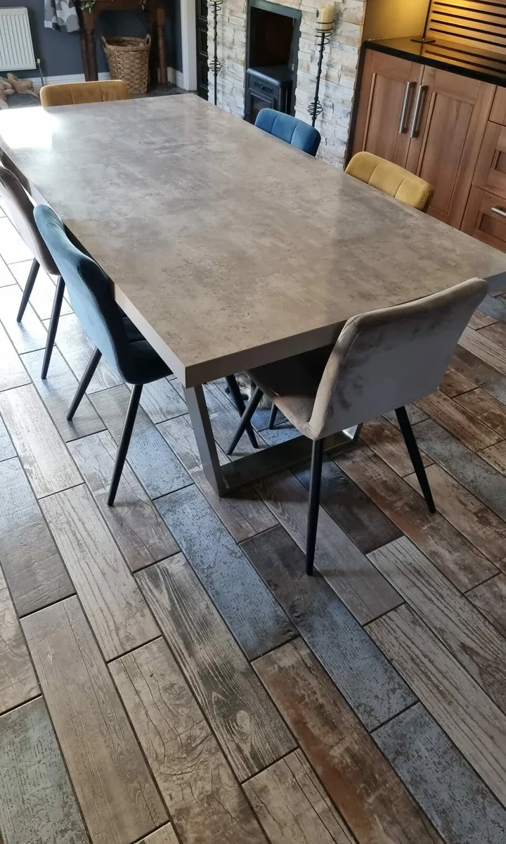 Tables and chairs - Image 2