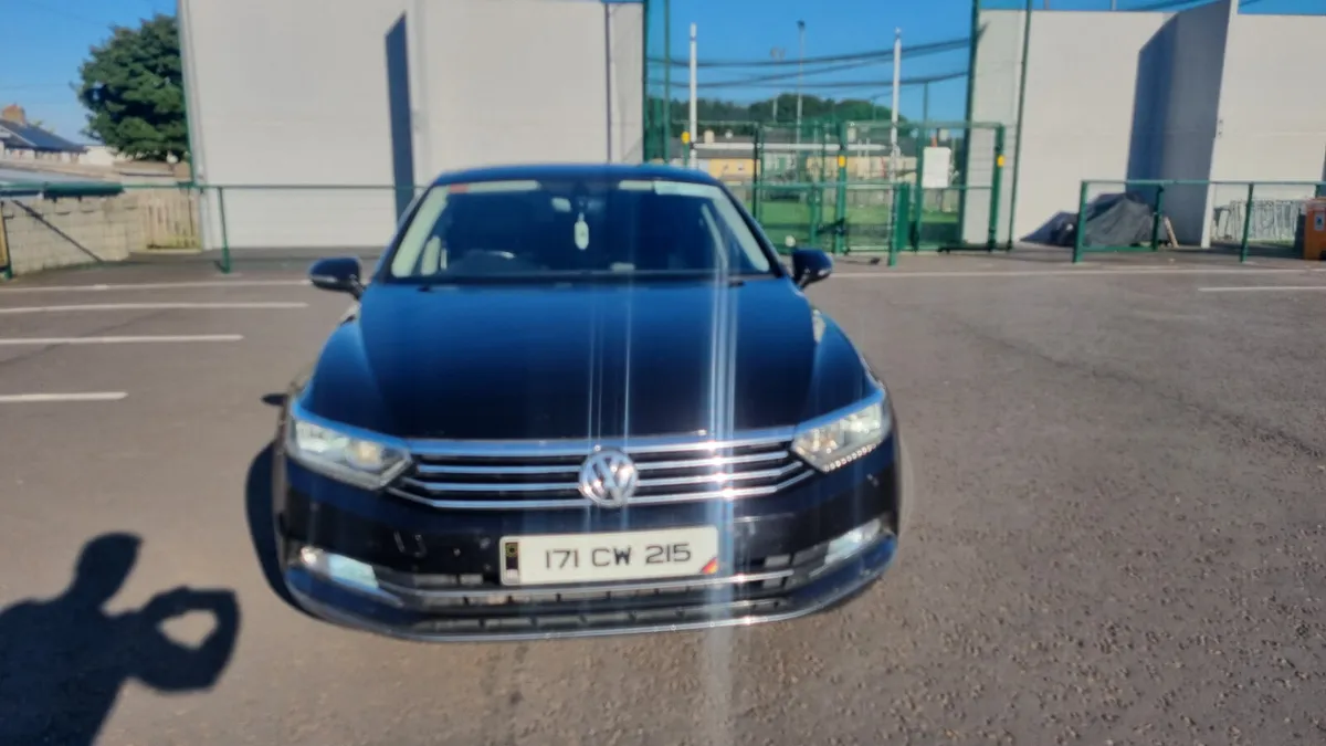 171 Volkswagen Passat 2.0 Highline - Image 2