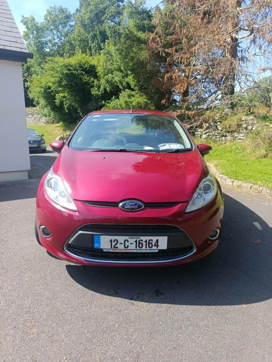 2012 Ford Fiesta - Image 2