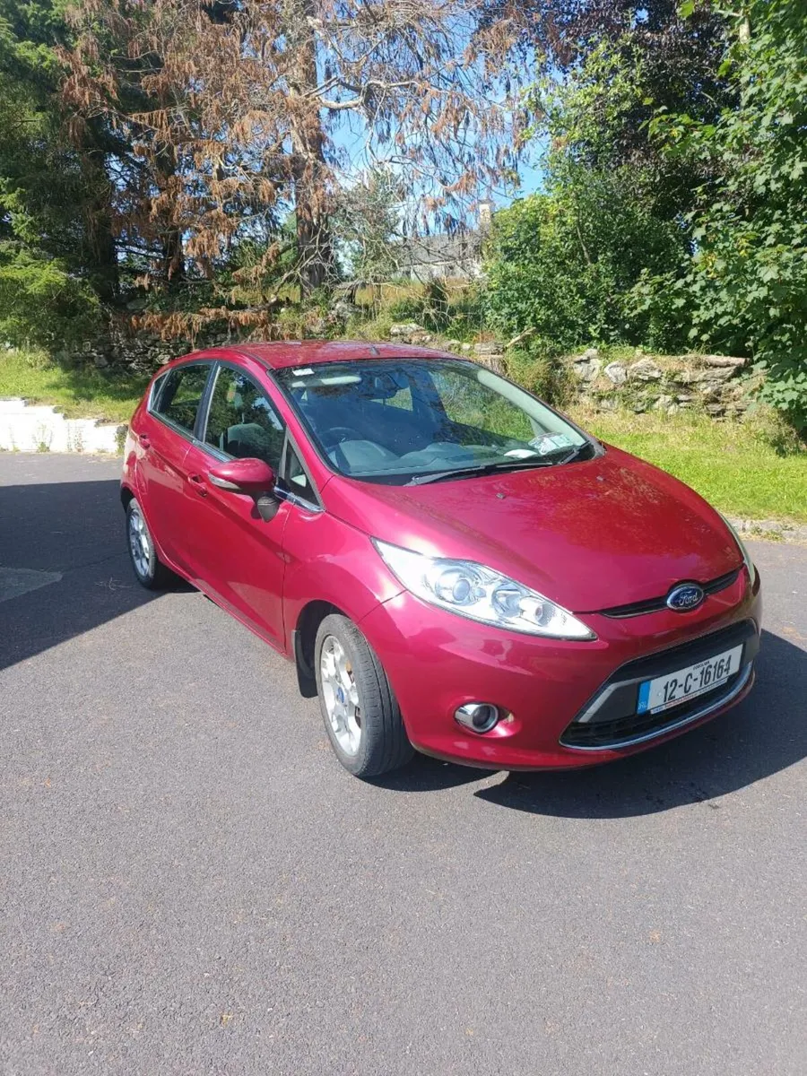 2012 Ford Fiesta - Image 1