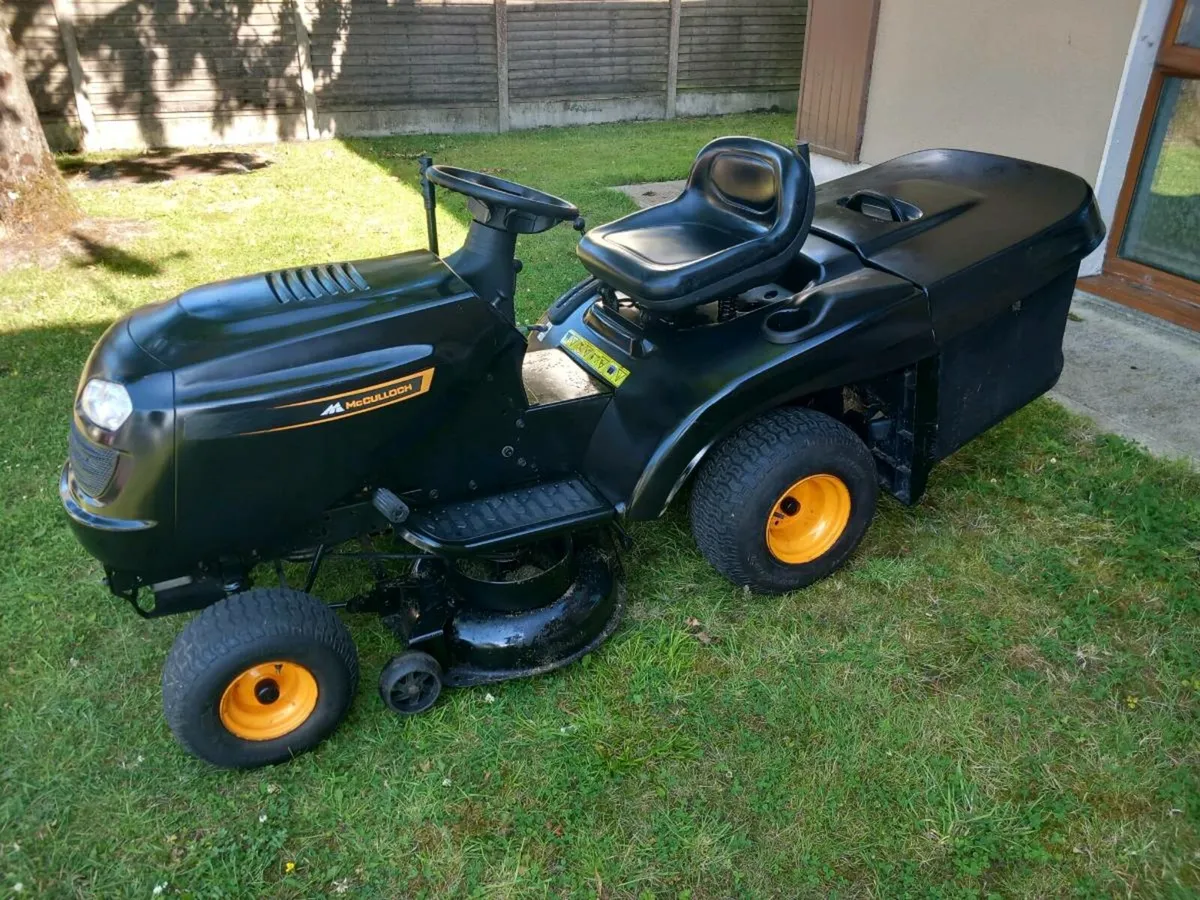 Ride on lawnmower - Image 2