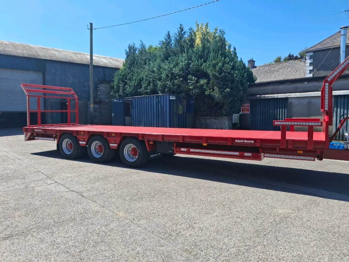 32ft Agrisafe Tri Axle Low Loader/Bale Trailer New - Image 1