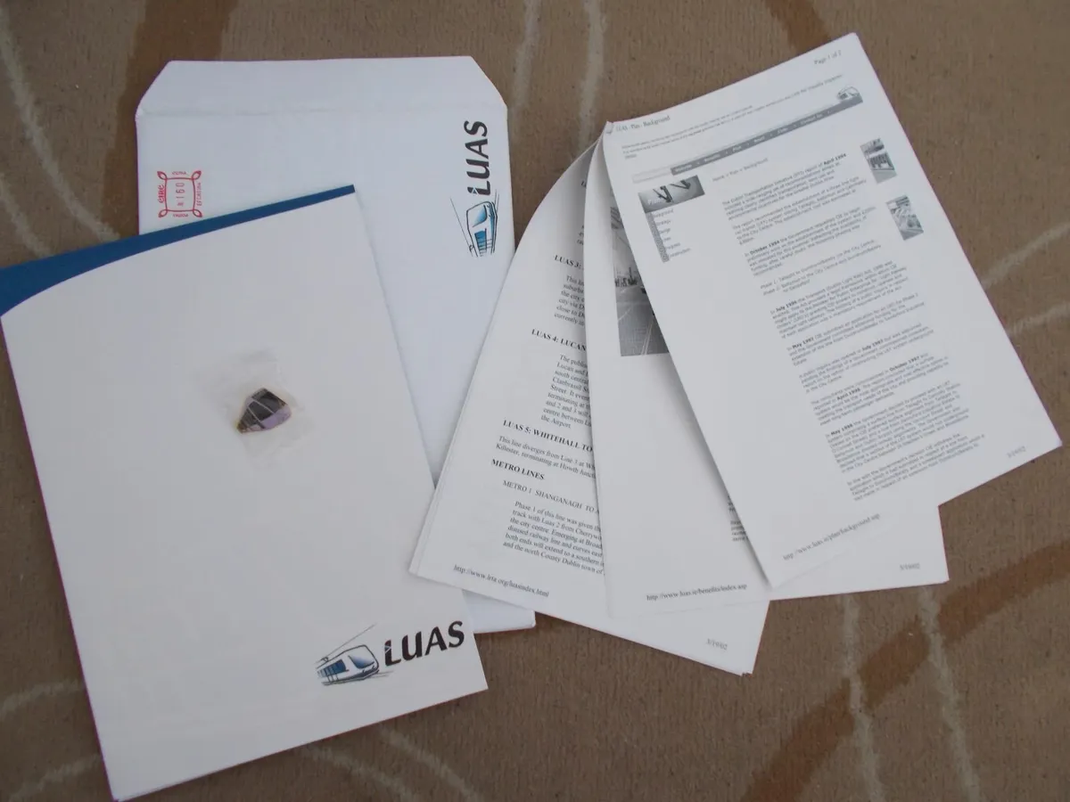 Luas Info. Pack 2002 & Pin Badge *Sealed* - Image 1