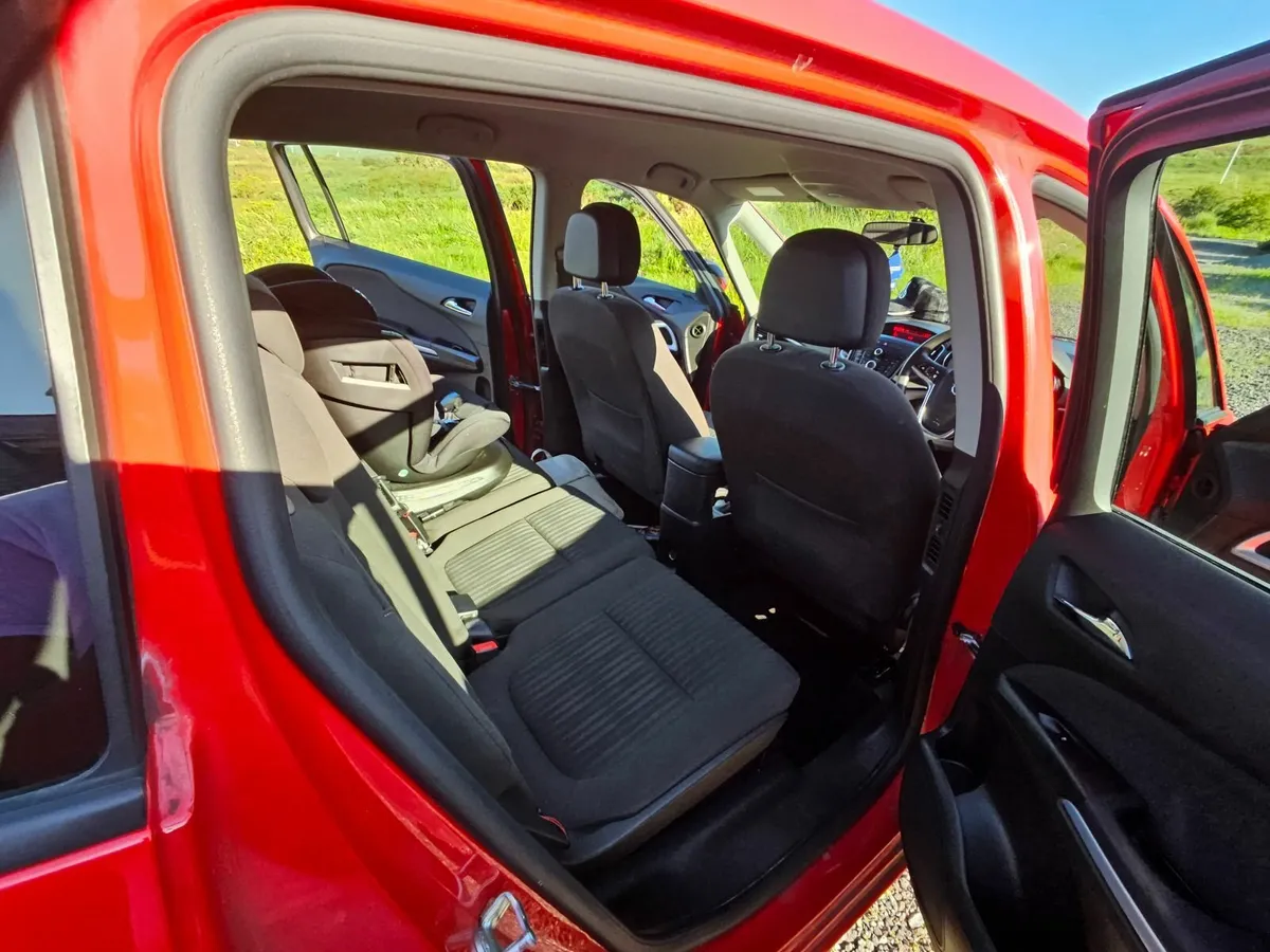 Opel Zafira 2017 - Image 3