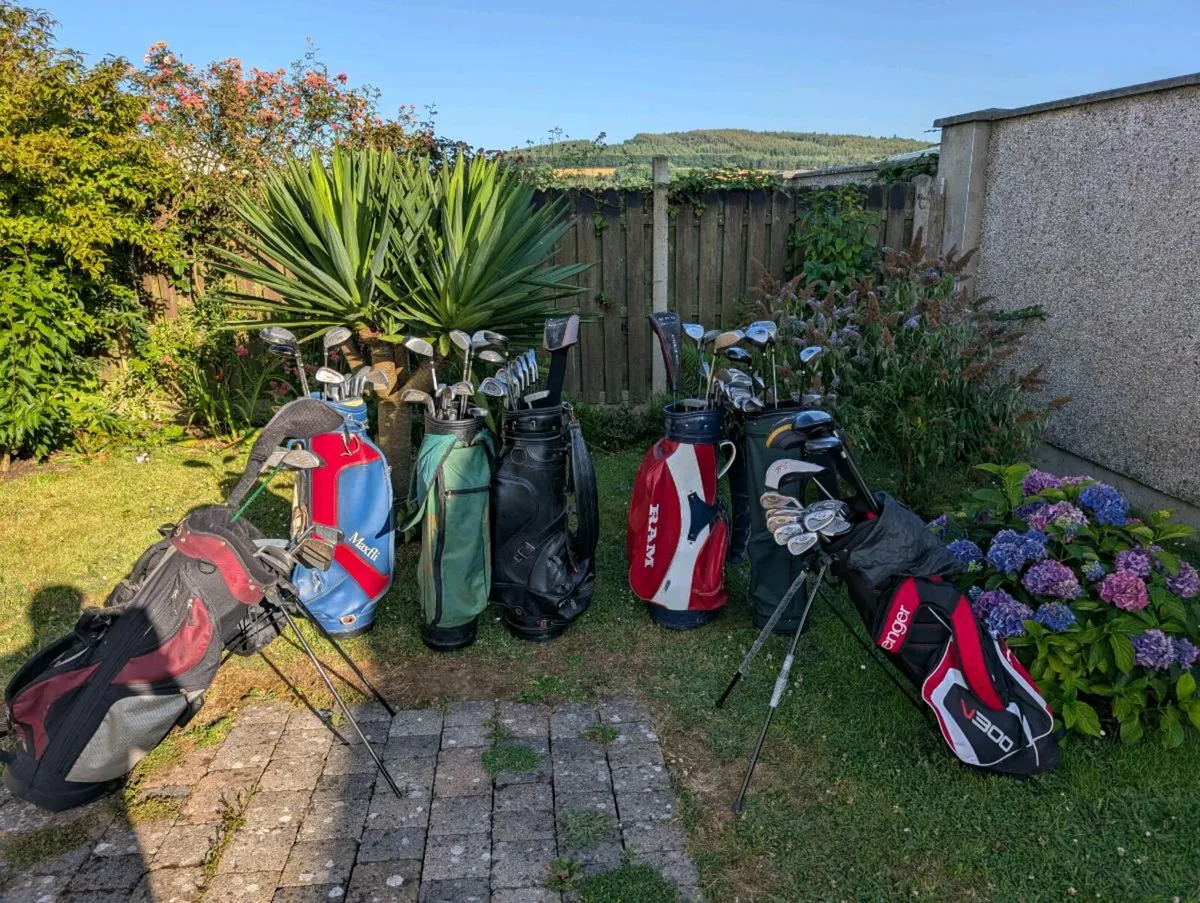 Golf clubs sets need gone tonight collection only - Image 1