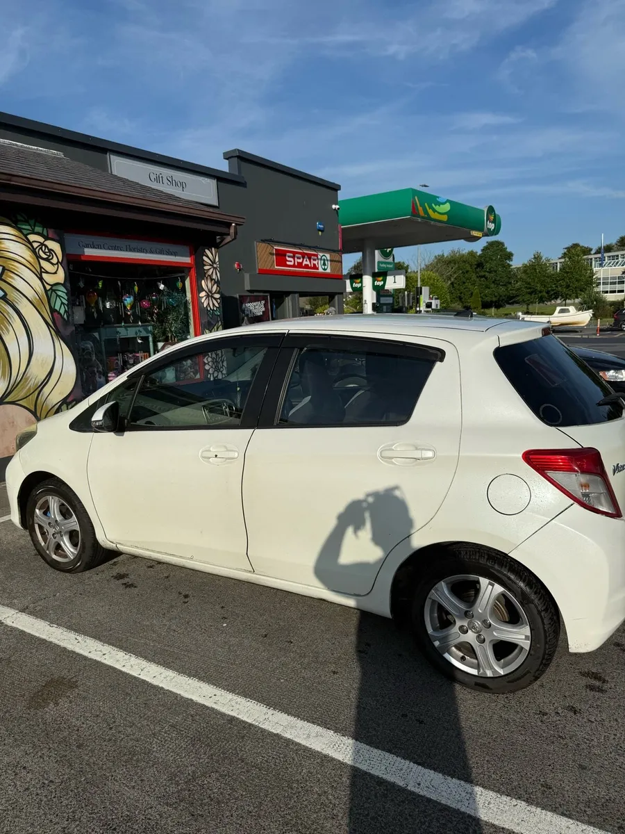 Toyota Vitz 2011 - Image 2