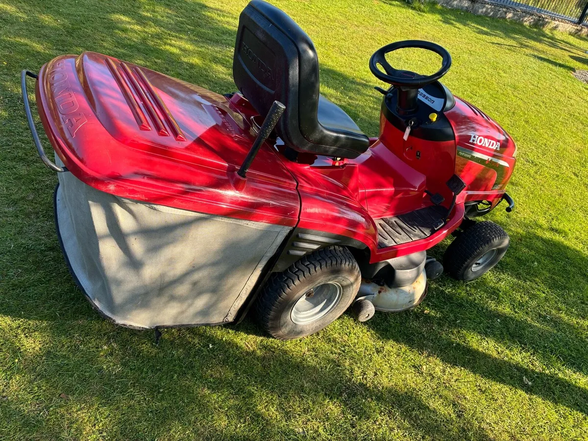 Honda 2417 hydrostatic - Image 3