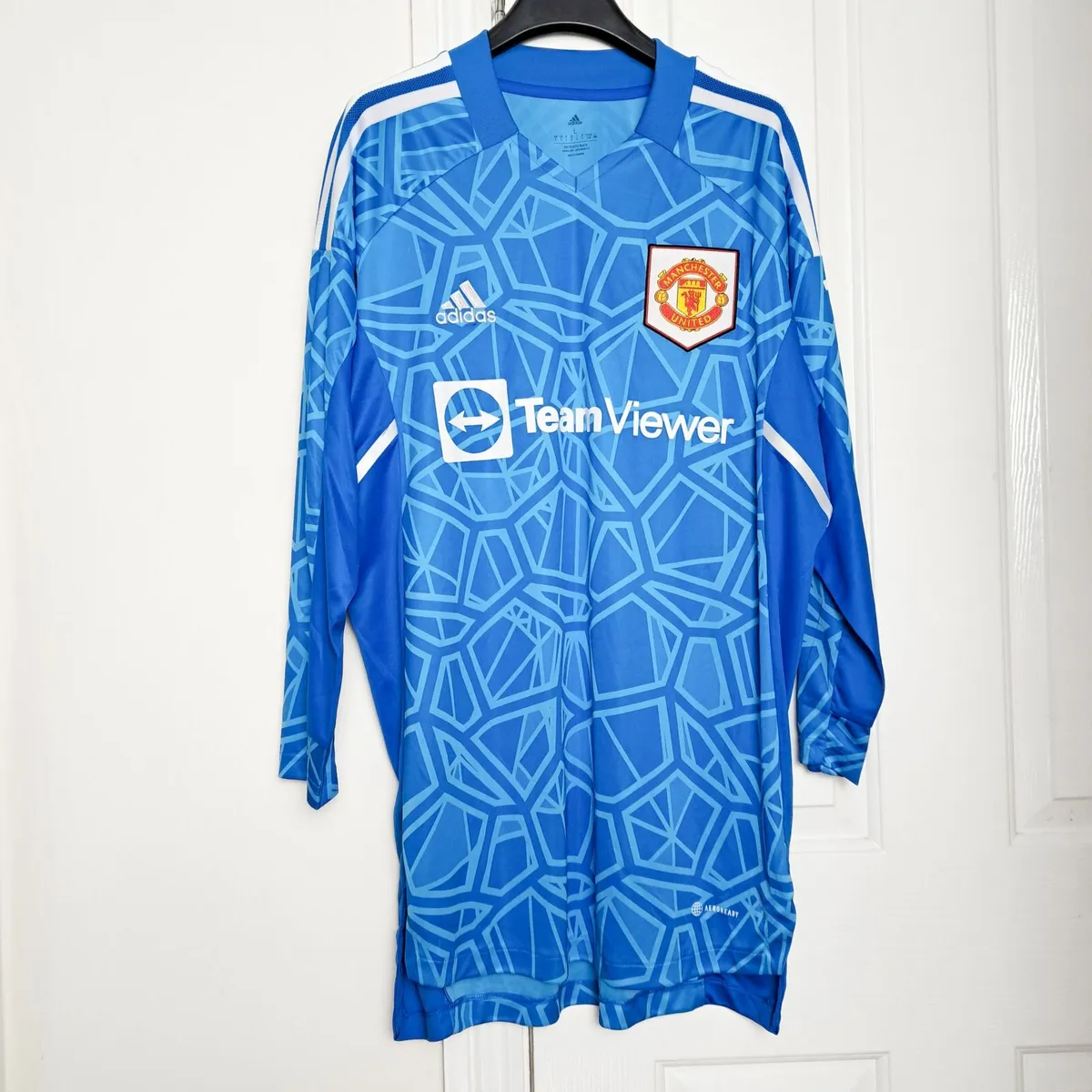 Adidas Manchester United 2022 23 Mens Goalkeeper L - Image 1