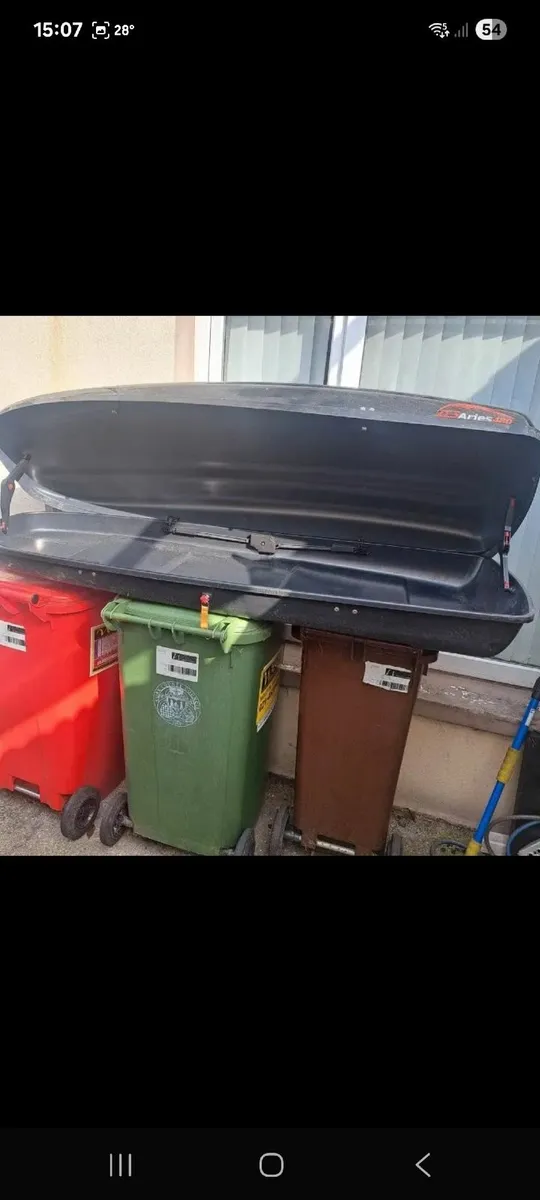 Roof box - Image 4