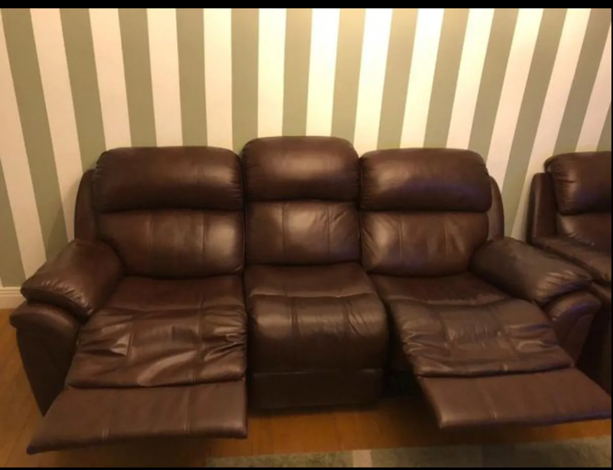 Recliner couch & armchair - Image 1