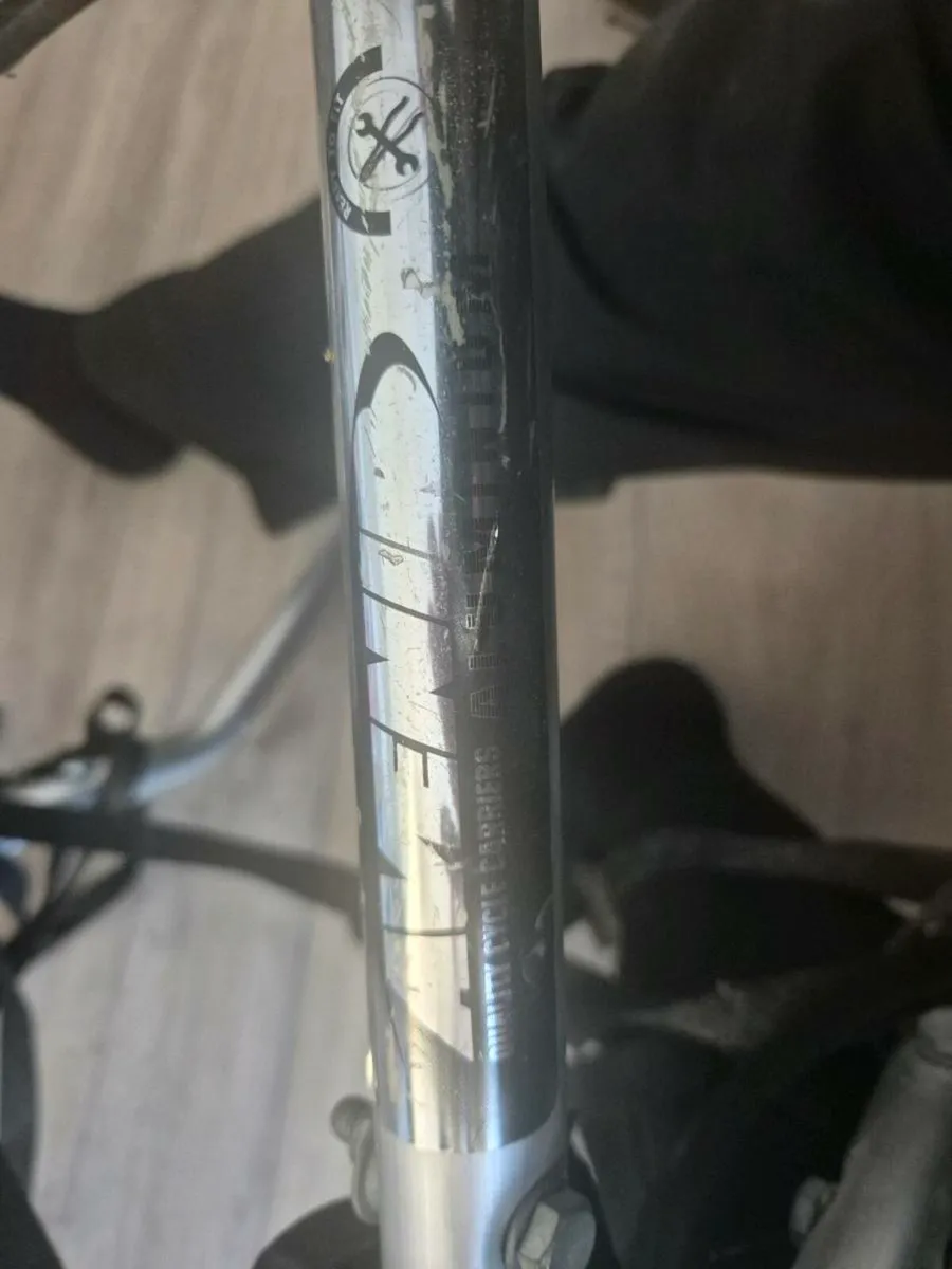 Avenib aluminium cycle carrier - Image 2