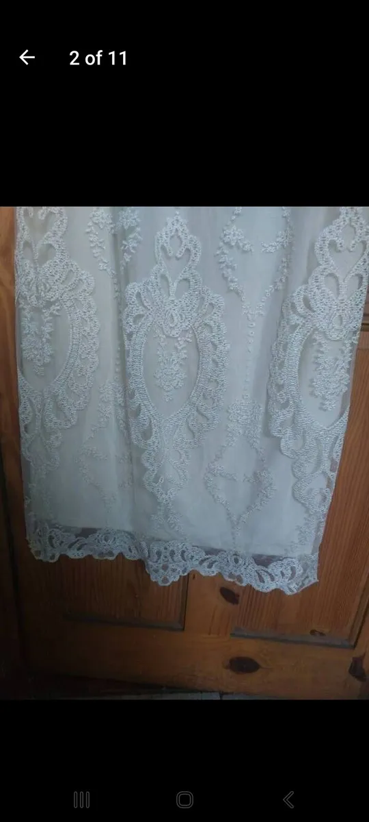 River Island cream lace maxi dress (free post) - Image 2