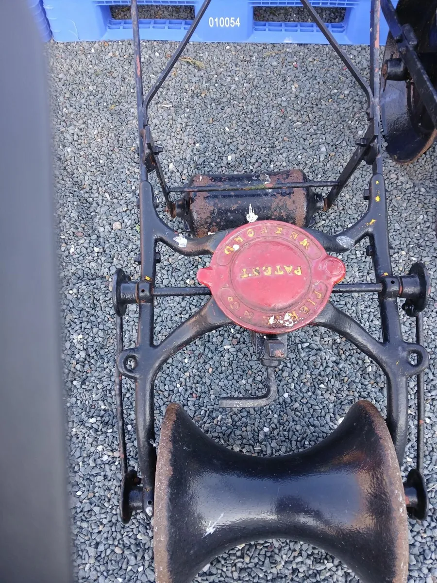 Pierce Turnip Seed Sower & Drill Cleaner - Image 1