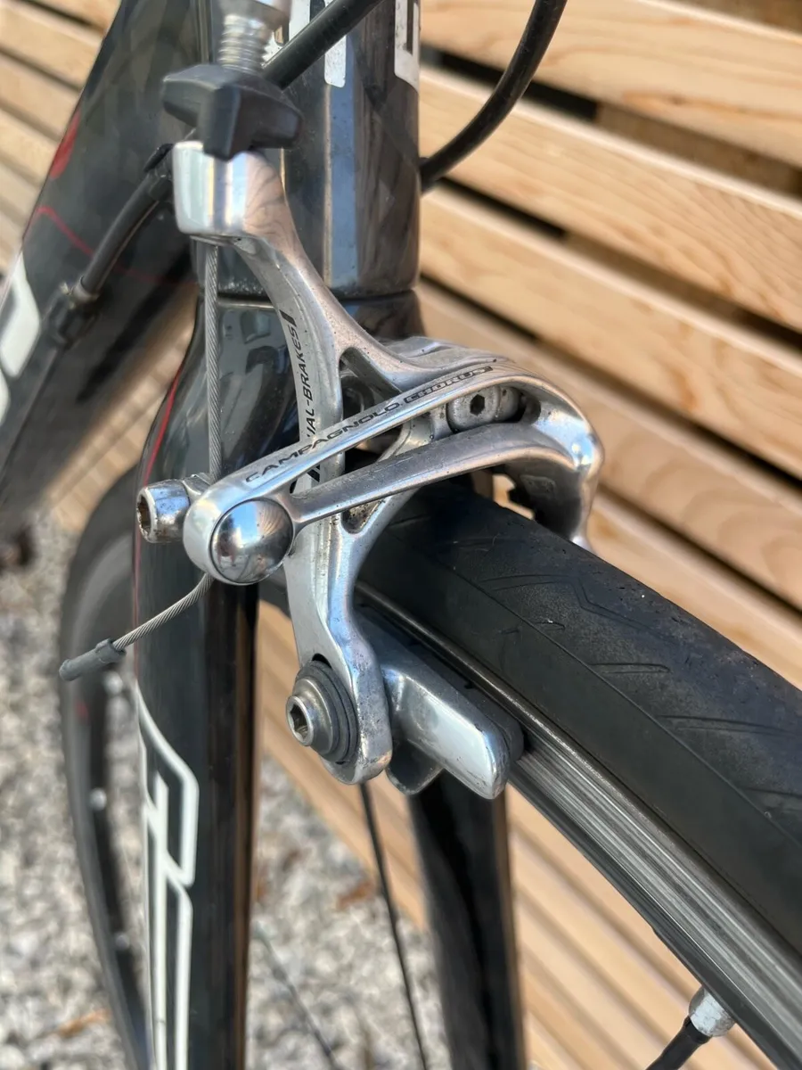 Focus Cayo Carbon Road Bike - Image 3