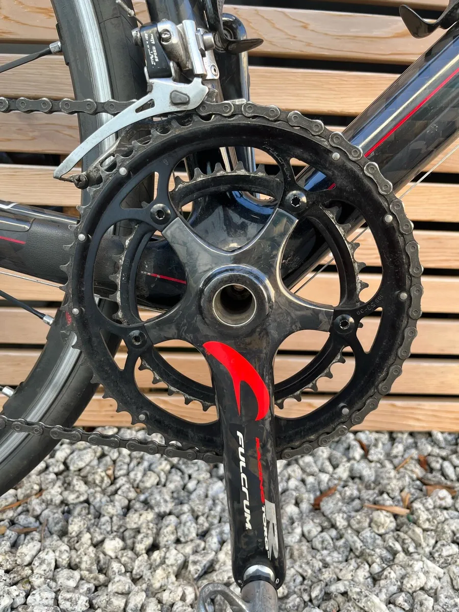 Focus Cayo Carbon Road Bike - Image 4