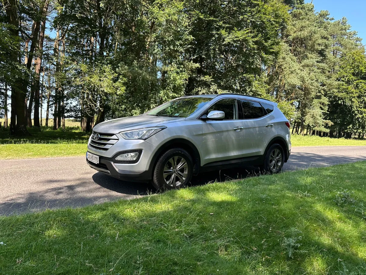 Hyundai Santa Fe 2013 4X4 Diesel - Image 3