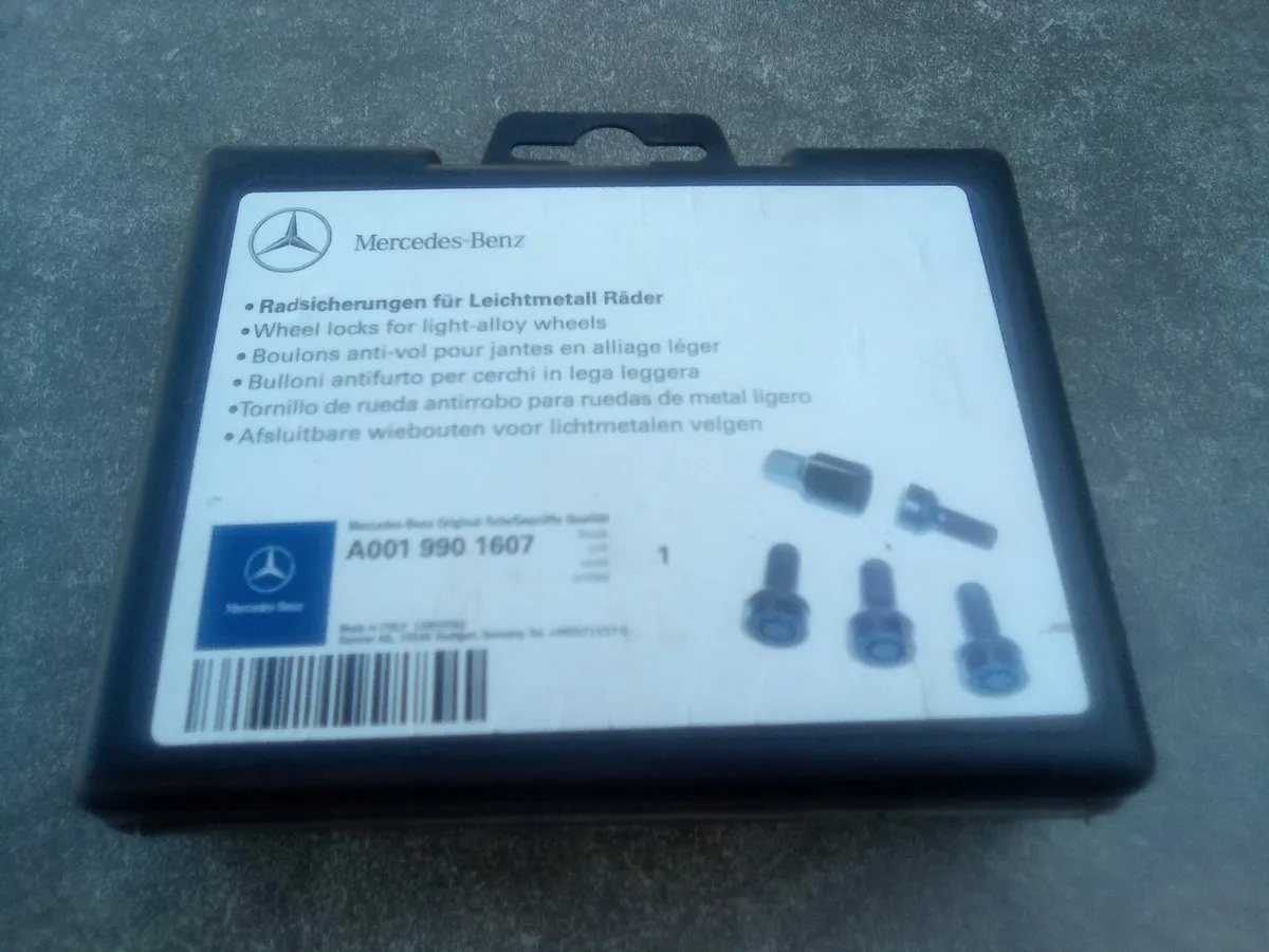 Mercedes Benz lock  set - Image 1