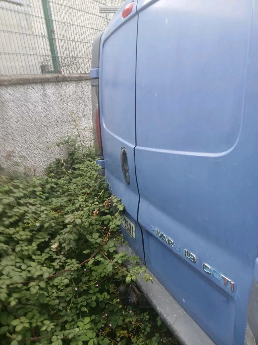 Nissan primaster - Image 4