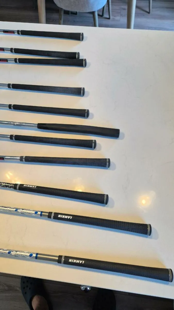 Cobra King F9 S Speedback 12 piece golf set - Image 4